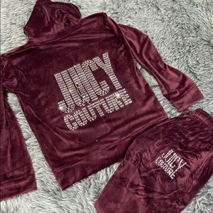 It’s a track suit for daily wear.